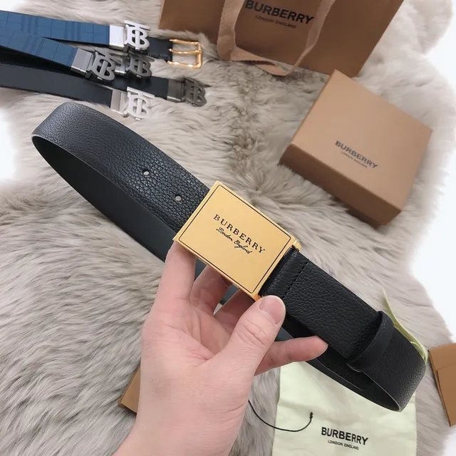 Burberry Knight কালো পেবল্ড চামড়া বেল্ট 5