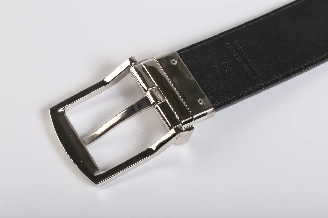 Burberry Knight উল্টানো চেক চামড়ার বেল্ট 2