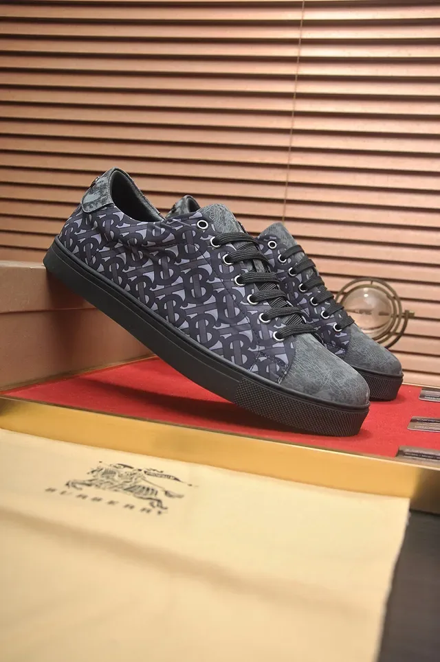 Burberry Le City Monogram Print Sneakers Lifestyle 3