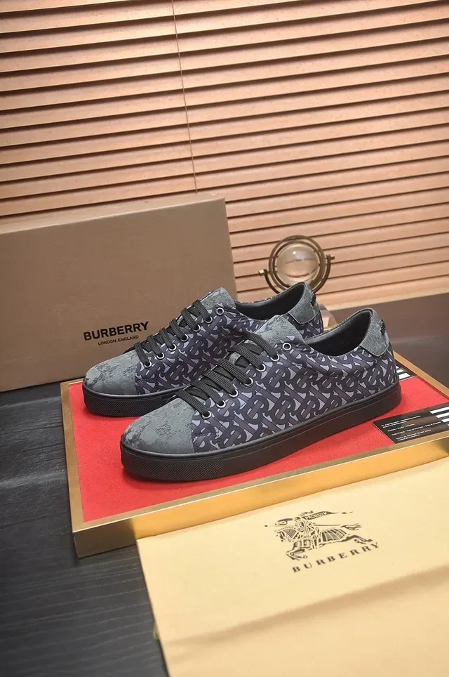 Burberry Le City Monogram Print Sneakers Lifestyle 4