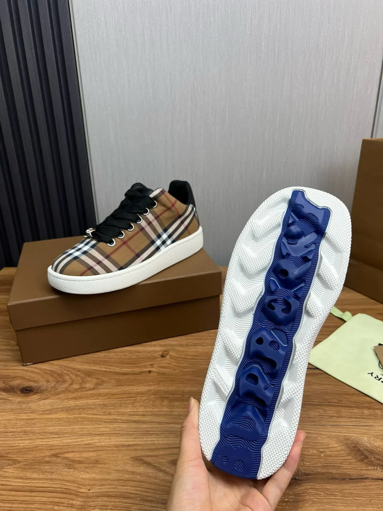Burberry Lola bege preto Nova Check Textile Upper White Cupsole Lifestyle Sneakers 6