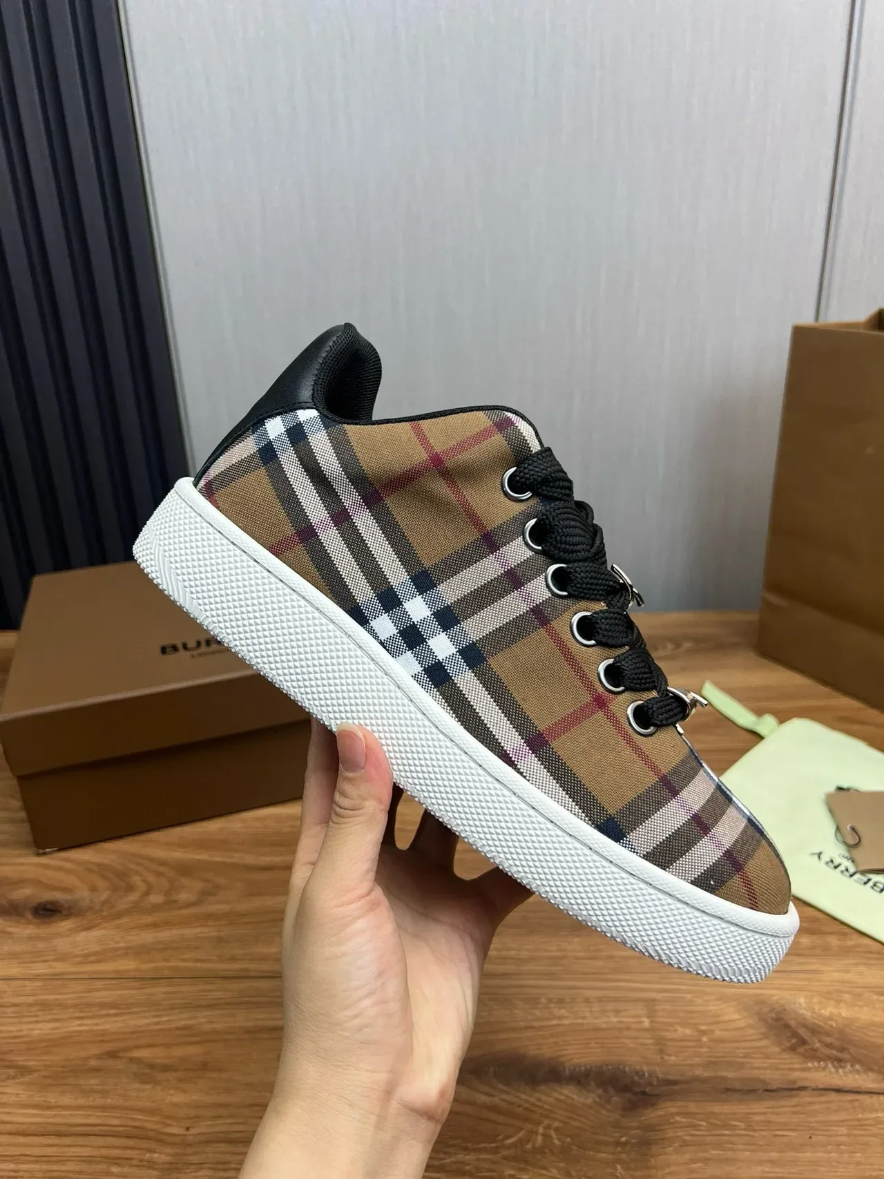Burberry Lola bege preto Nova Check Textile Upper White Cupsole Lifestyle Sneakers 7