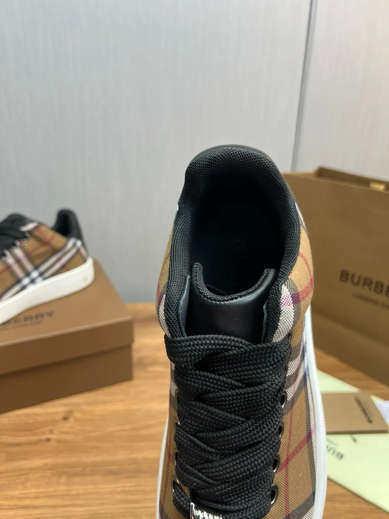 Burberry Lola bege preto Nova Check Textile Upper White Cupsole Lifestyle Sneakers 8