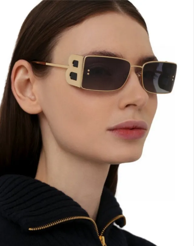 Burberry Monogram B-Logo نظارات شمسية ملونة وردية 3