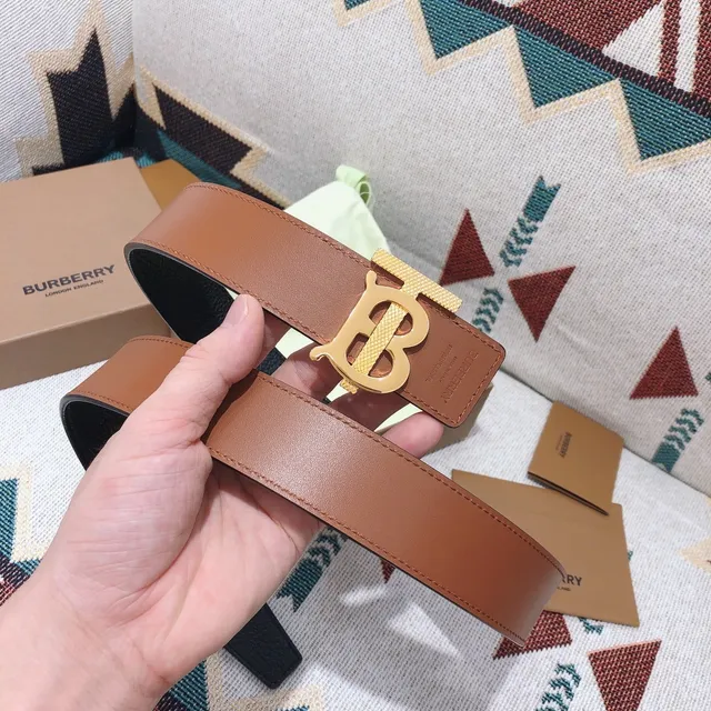 Burberry TB Belt Cuir Beige Boucle Or à l'ton Cuir Ceinture 2