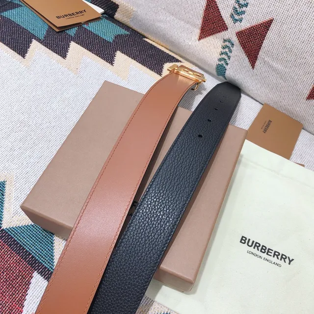 Burberry TB Belt Cuir Beige Boucle Or à l'ton Cuir Ceinture 4