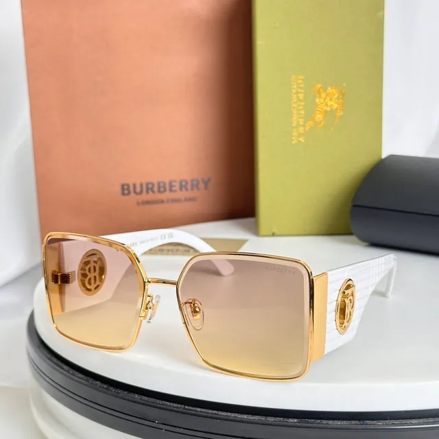 Burberry TB Monogram Lunettes de Soleil en Acétate Côtelé 5