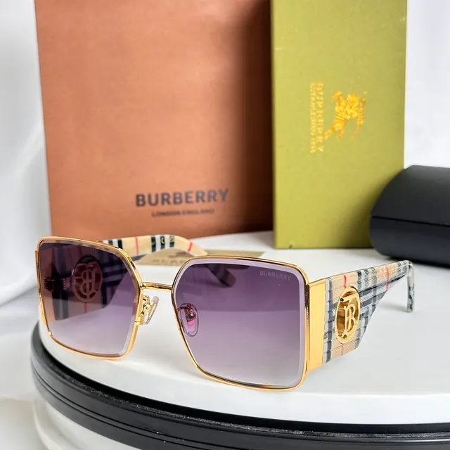 Burberry TB Monogram Lunettes de Soleil en Acétate Côtelé 8