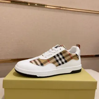 Burberry White Beige Low-Top Check-Paneled Lifestyle Sneakers