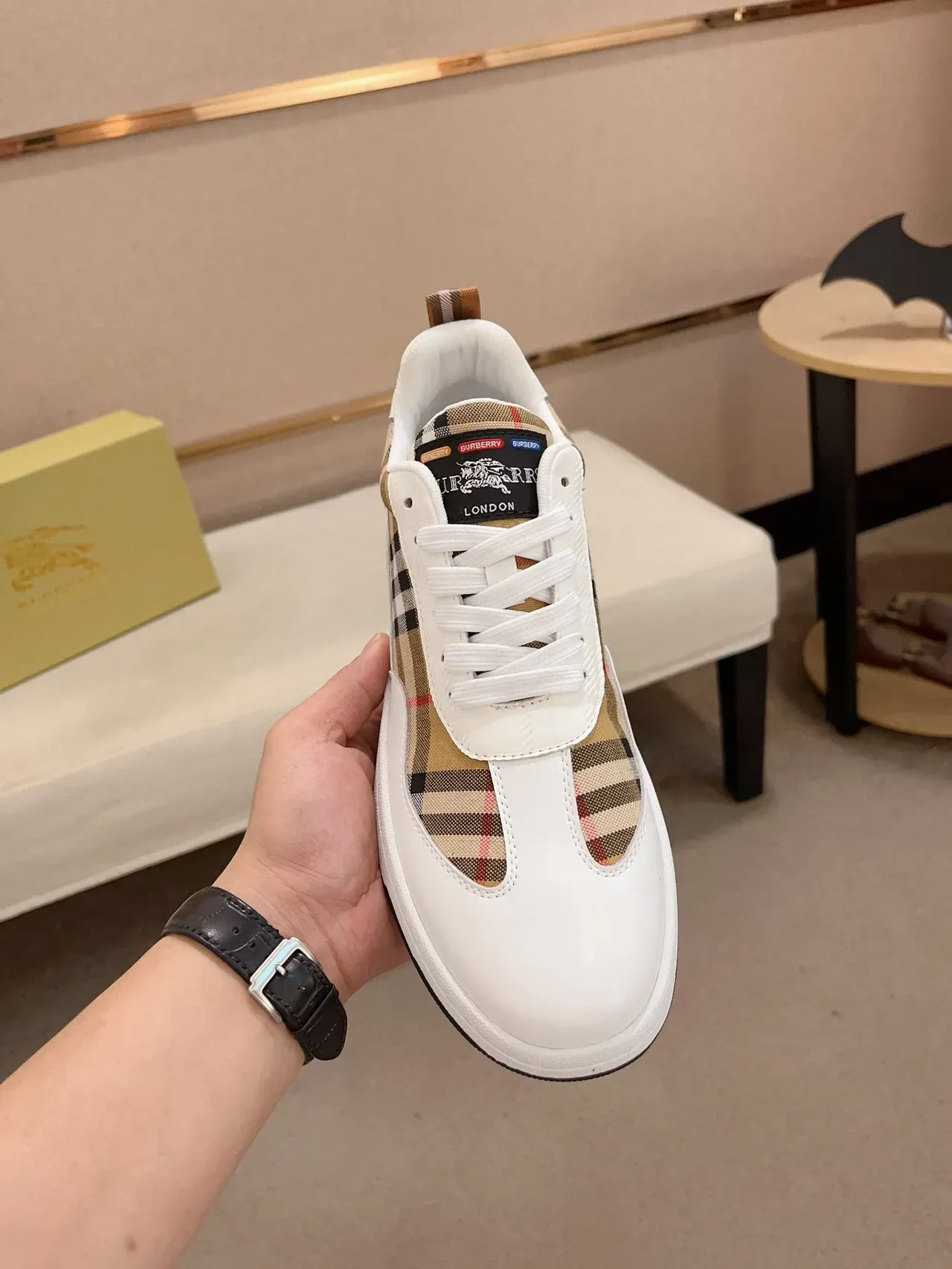 Burberry Blanc Beige Baskets Lifestyle Basses Panneaux Check 2
