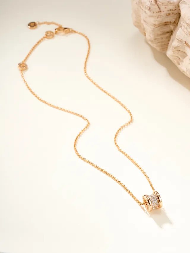 Bvlgari B.zero1 Pavé Diamond colliers à pendentif cylindrique 14