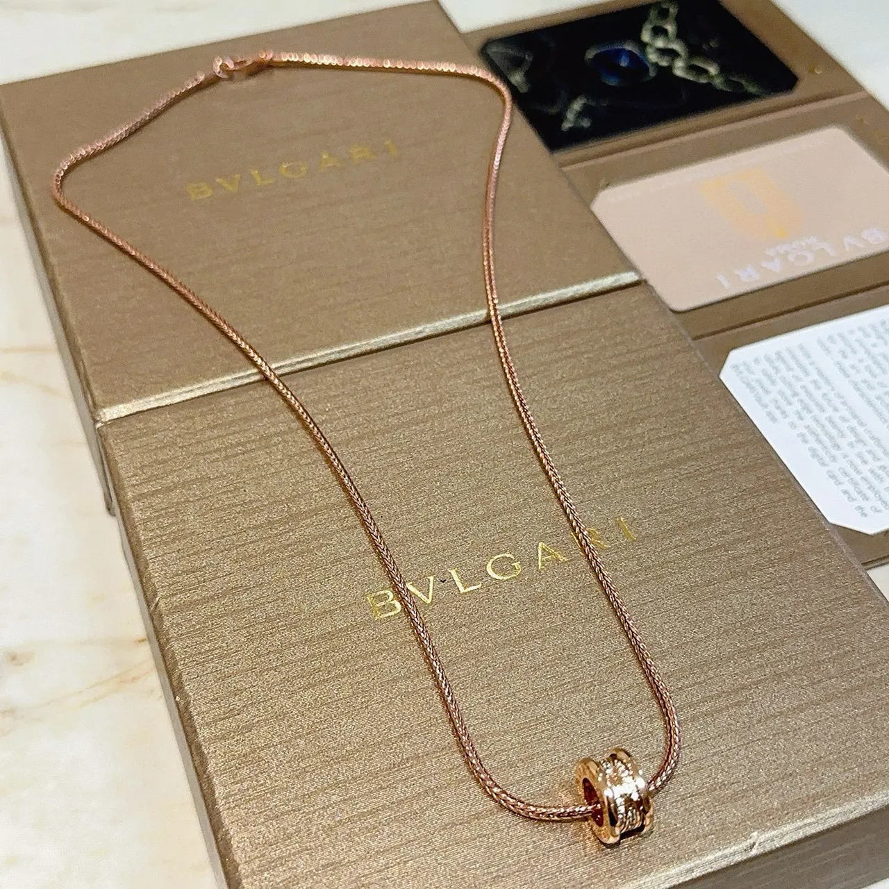 Bvlgari B.zero1 Or Rose Diamants Pavé Multi-Anneaux Pendentif Collier 4