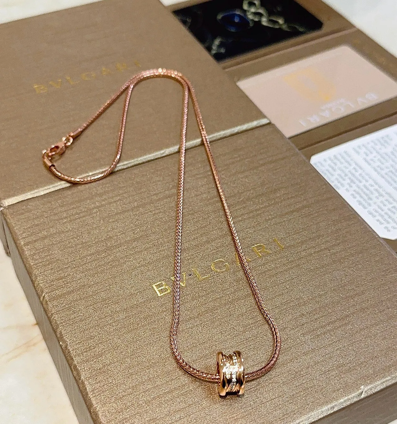 Bvlgari B.zero1 Or Rose Diamants Pavé Multi-Anneaux Pendentif Collier 7