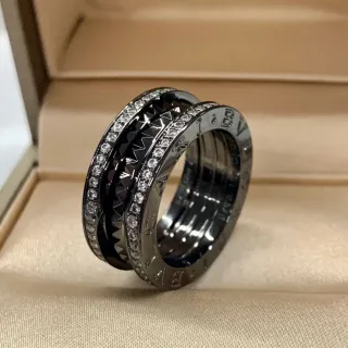 Bvlgari B.zero1 Stacked Triple-Band Pavé Diamond Ring