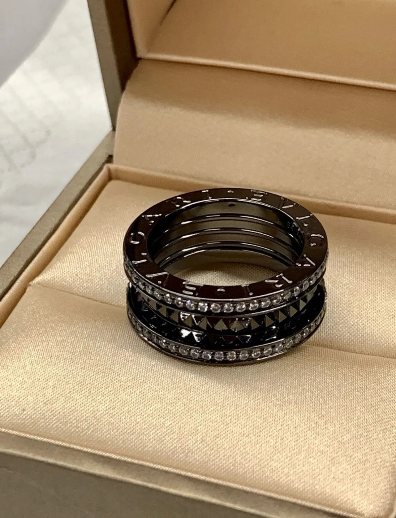 Bvlgari B.zero1 Stacked Triple-Band Pavé Diamond Ring 7