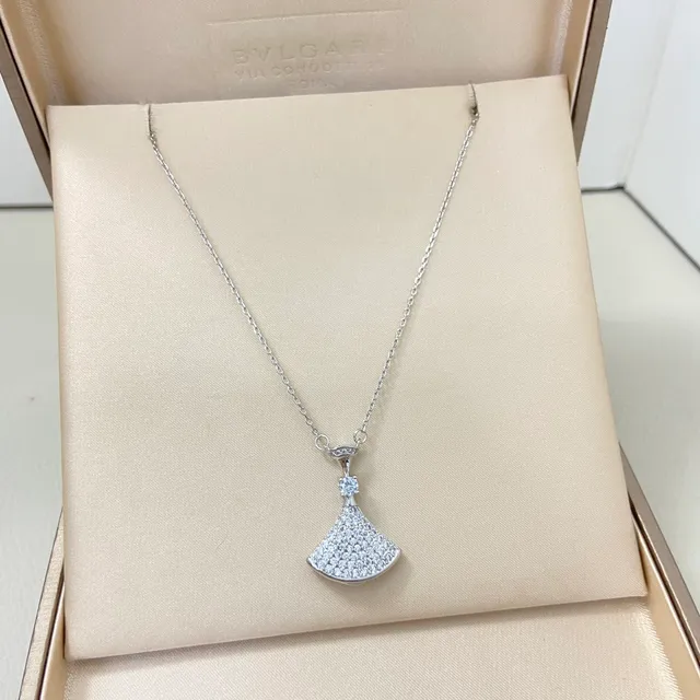 Bvlgari Divas’ Dream Beige Silver Pendentif en forme d'éventail Pavé Métal Bicolore Collier 2