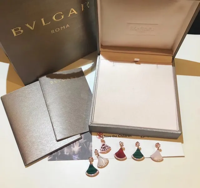 Bvlgari Divas’ Dream boucles d'oreilles en forme d'éventail en malachite blanc et rouge 4