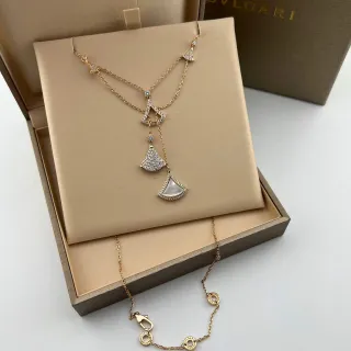 Bvlgari Divas’ Dream 镀金 Pavé 和母贝项链