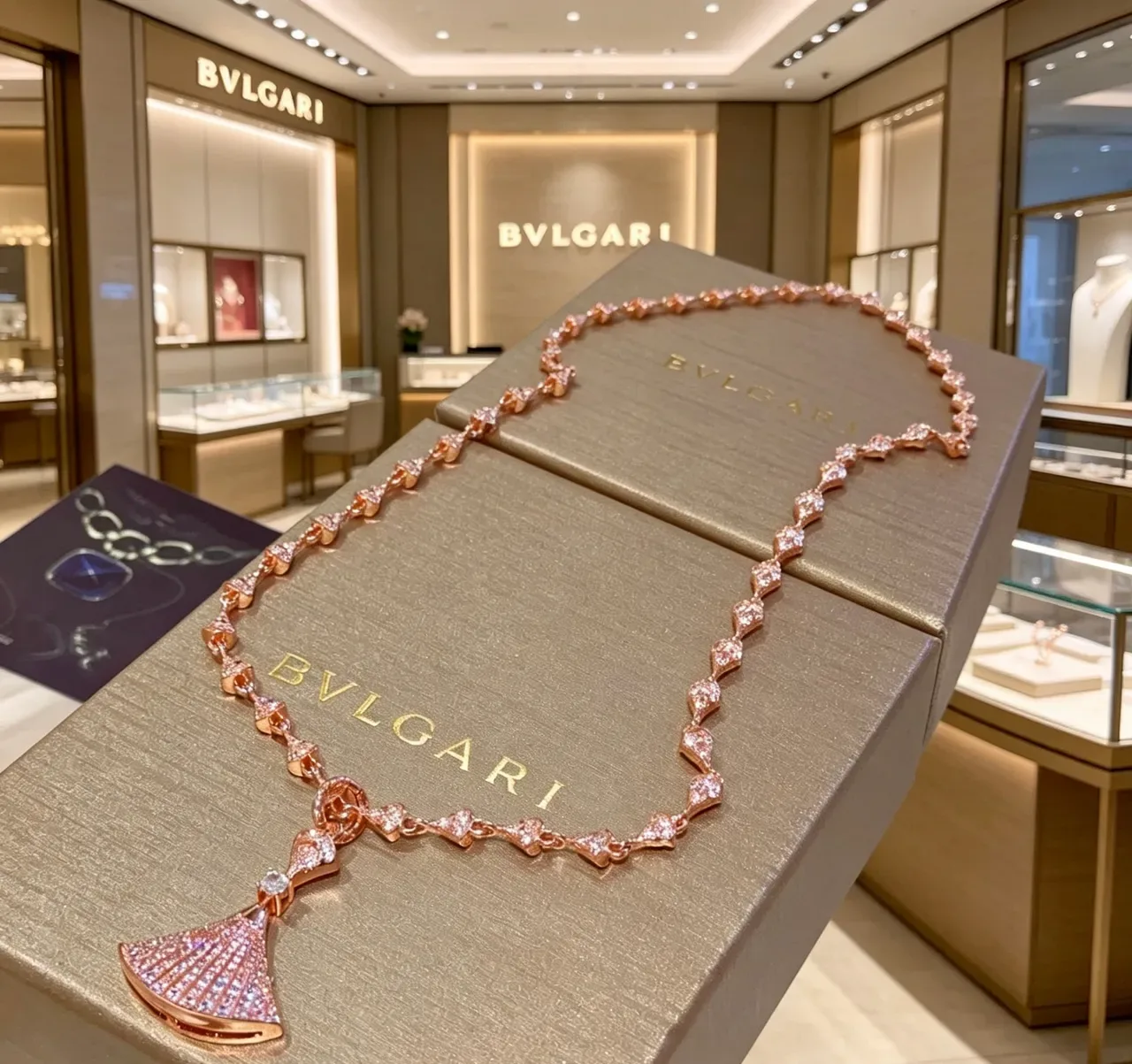 Bvlgari Divas’ Dream Rose Gold Pavé Diamond Fan Pendant Necklace 6