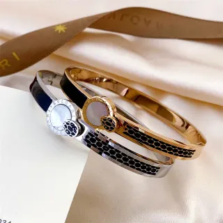 Bvlgari সোনা কালো কঠিন ব্যাংগল মধুকোষ ইনামেল ইনলে ব্রেসলেট