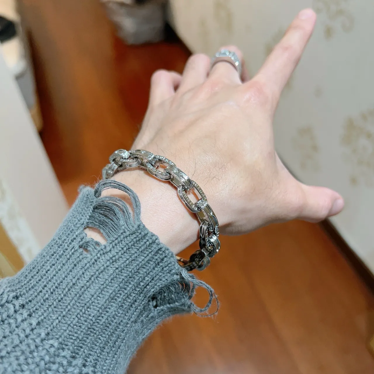 Bvlgari Iconic Chain Engraved Silver-Tone Bracelet 4
