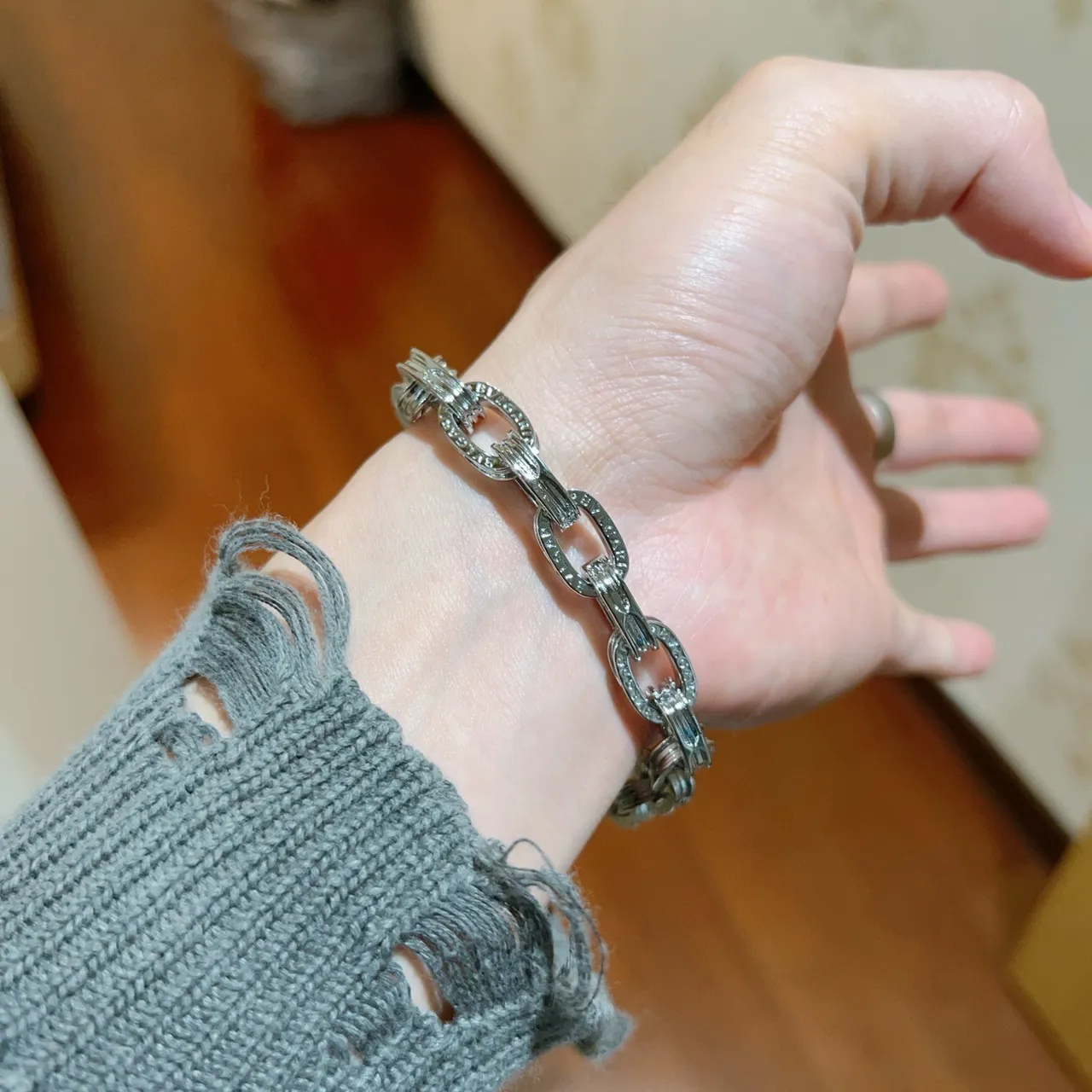 Bvlgari Iconic Chain Engraved Silver-Tone Bracelet 7