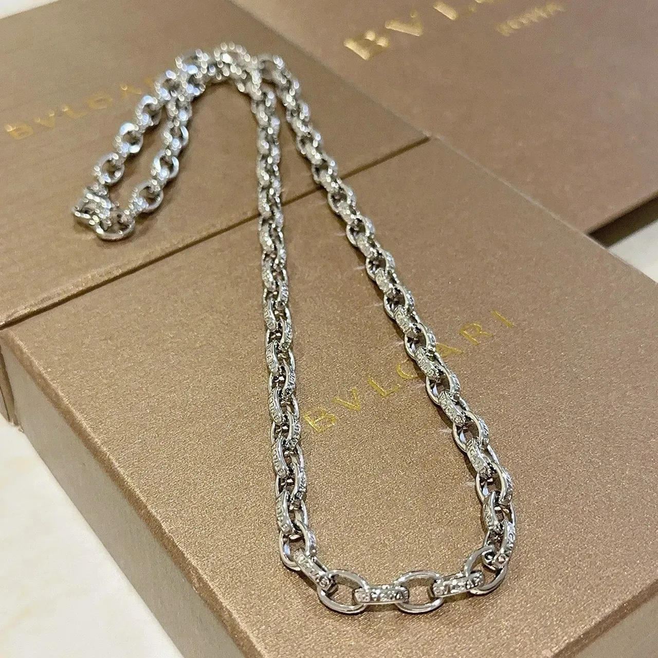 Bvlgari ওভাল লিংক পেভসেট সিলভার টোন হার 7