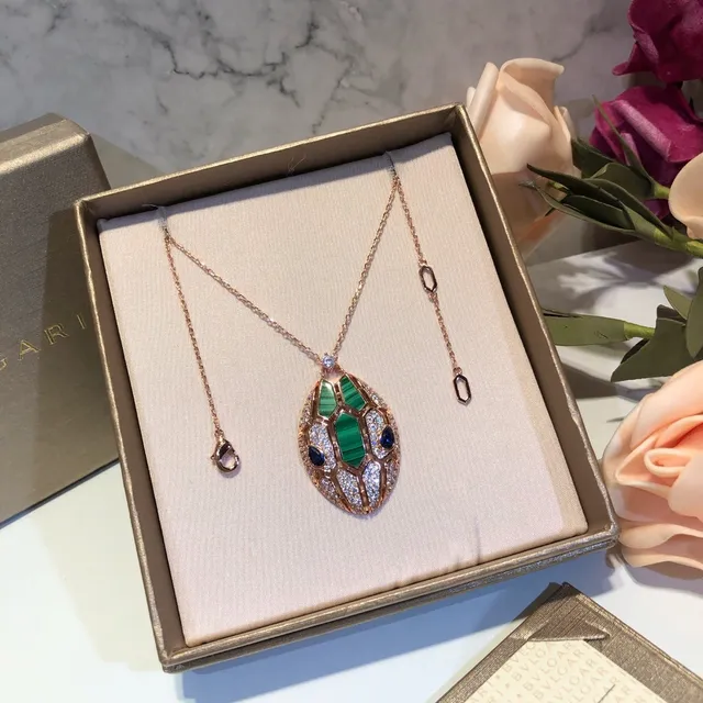 Collier Bvlgari Serpenti Malachite et Saphir Pavé Or Rose 6
