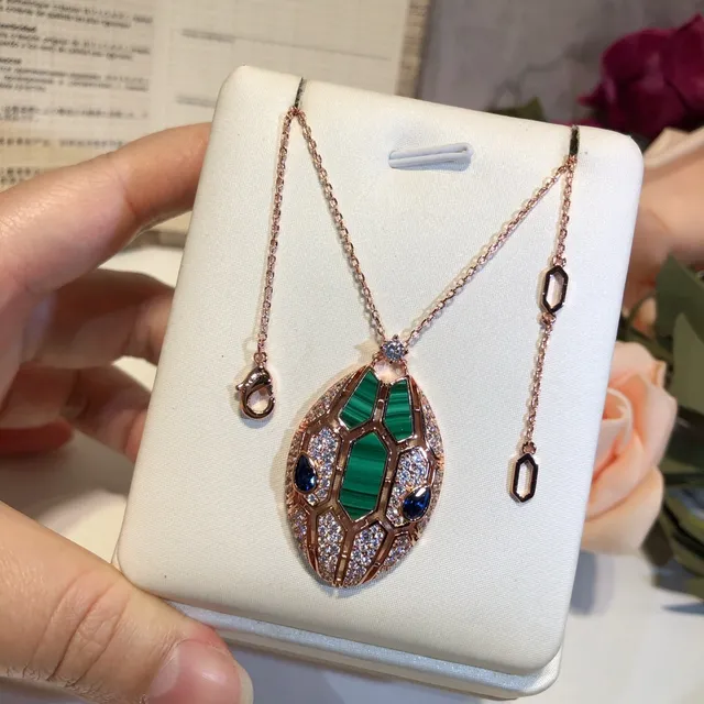 Collier Bvlgari Serpenti Malachite et Saphir Pavé Or Rose 7