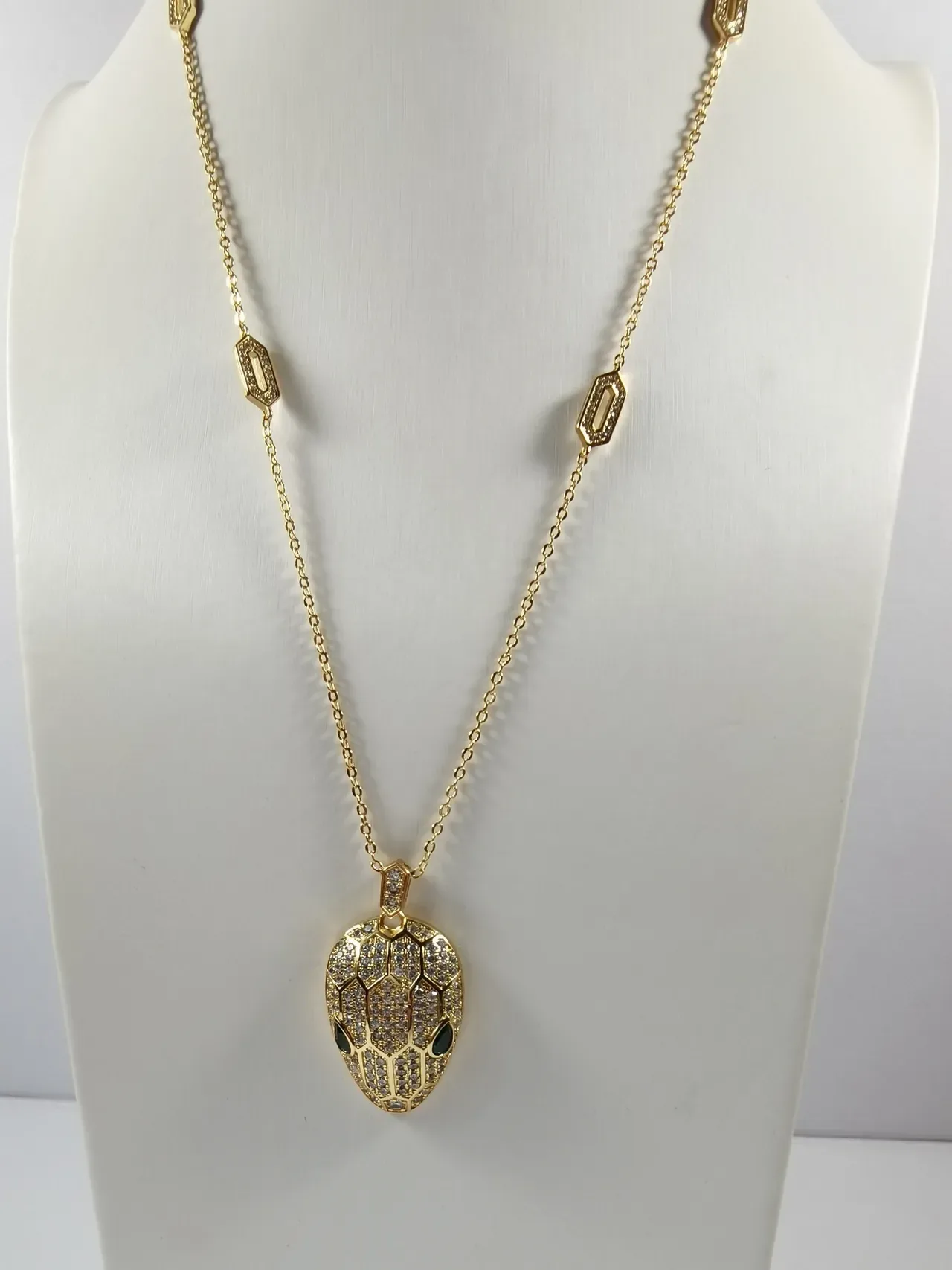 Bvlgari Serpenti Pavé Snake Head Pendant Necklace 8