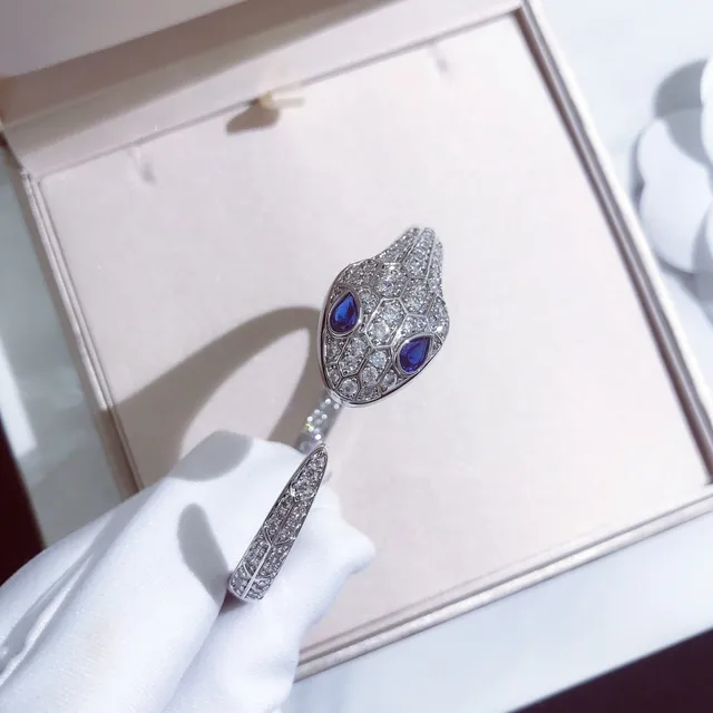 Bvlgari Silver Blue Snake-Head Motif Hexagonal Pavé Setting Bracelet 9
