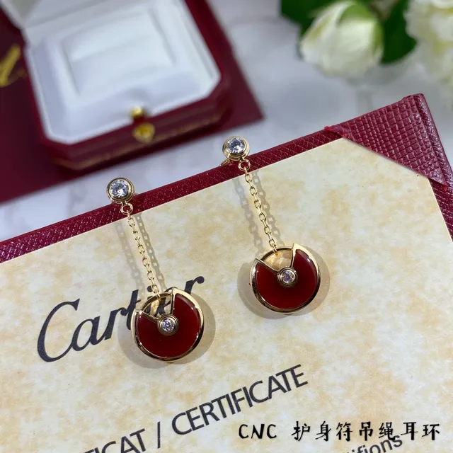 Cartier Amulette de Cartier Boucles d'oreilles à chaîne dorée 4