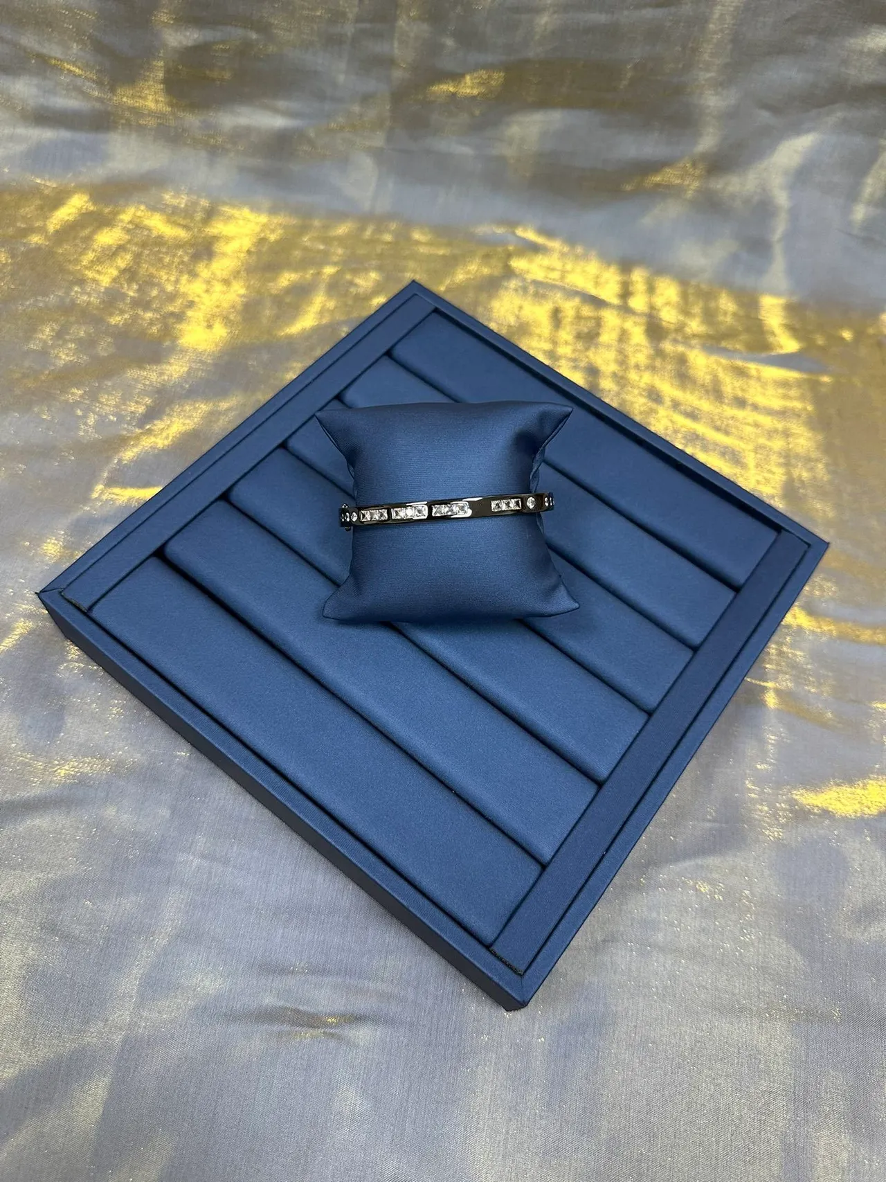 Cartier Juste un Clou Pulseira de Metal Enegrecido com Pedras Canal-Set 9