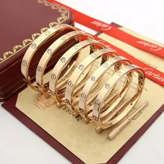 Cartier Love Bracelet ذهب وردي حجر واحد صلب قابل للطي