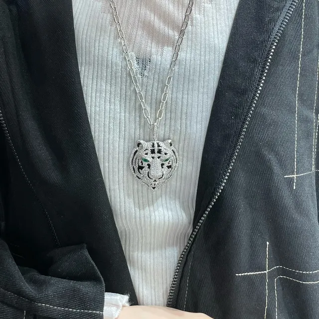 Cartier Panthère Tiger Pavé Emerald Eye قلادة 8