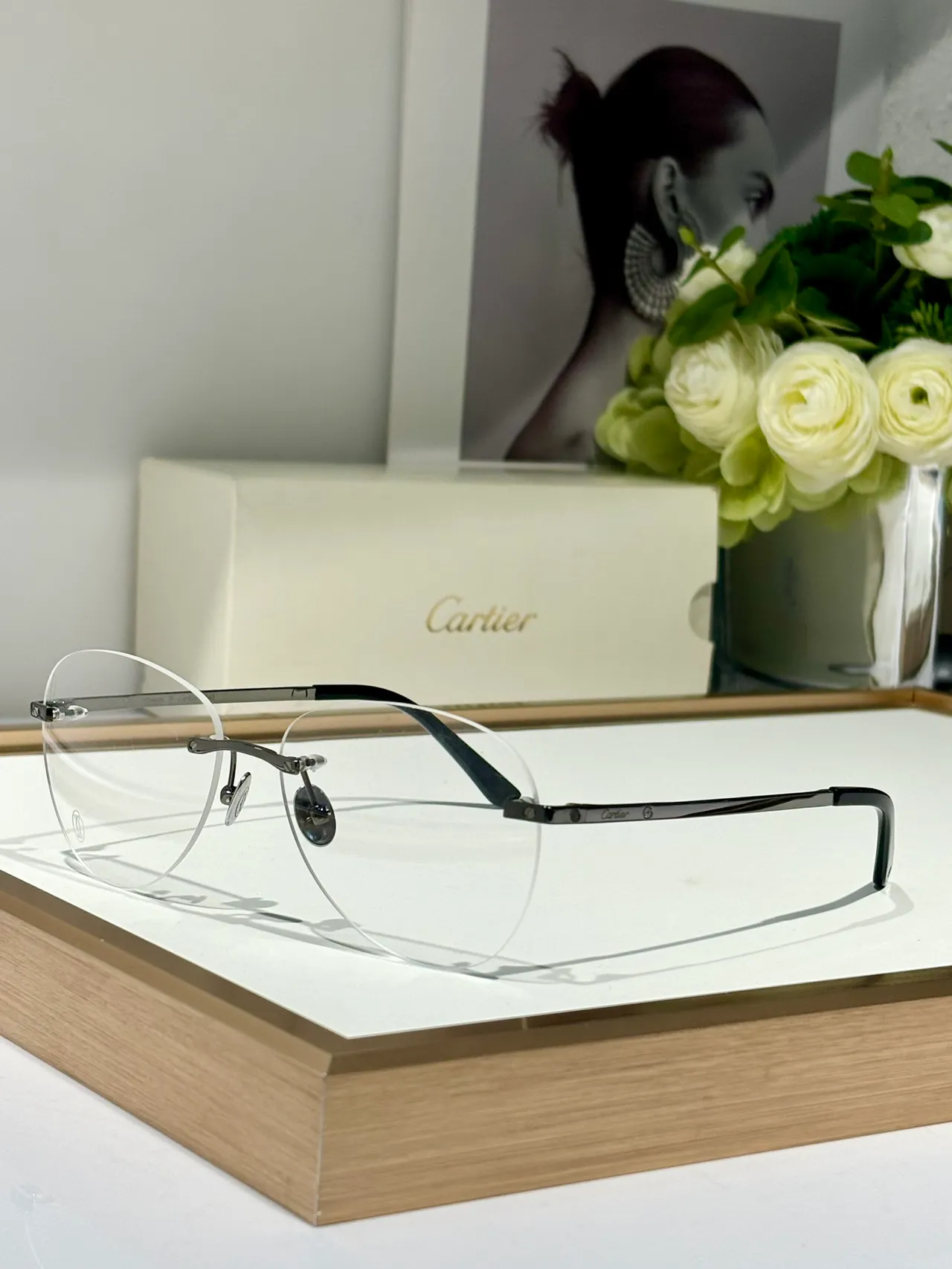 Cartier Lunettes Optiques Ovales Sans Monture Dorées Transparentes 6