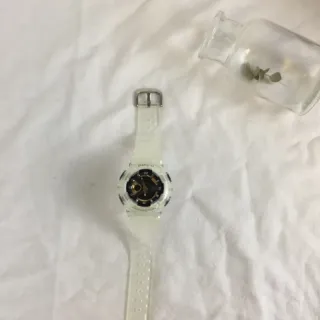 Casio Baby-G অর্ধ-স্বচ্ছ সাদা স্পোর্টস ঘড়ি