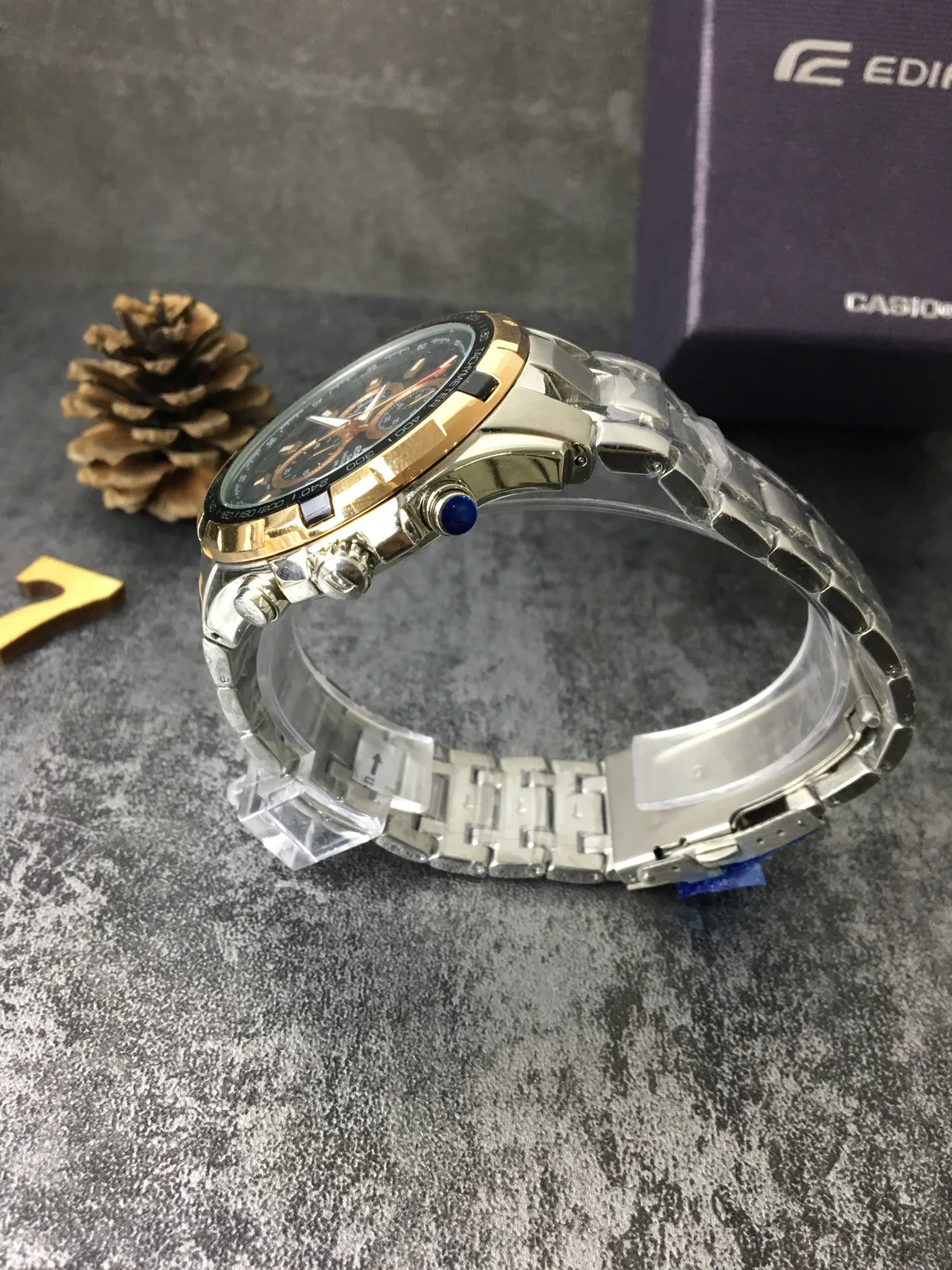 Casio Relógio Preto Dourado Bicolor Aço Inoxidável 3