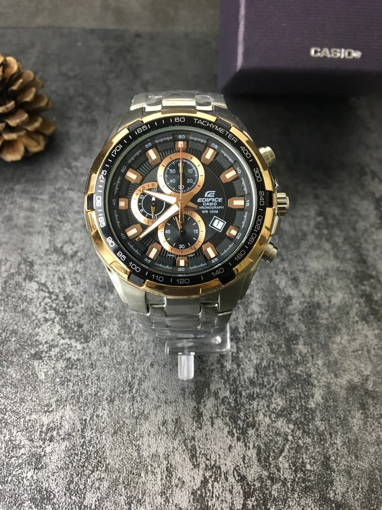 Casio Relógio Preto Dourado Bicolor Aço Inoxidável 4