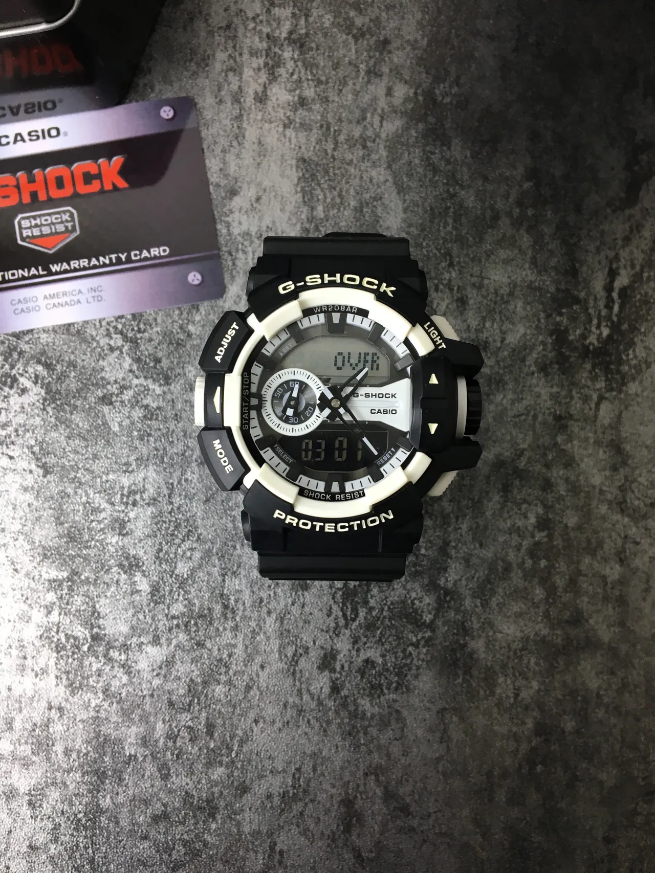 Casio Noir Blanc Hybride Analogique-Digital Bisel Protecteur Multicouche Montre 2