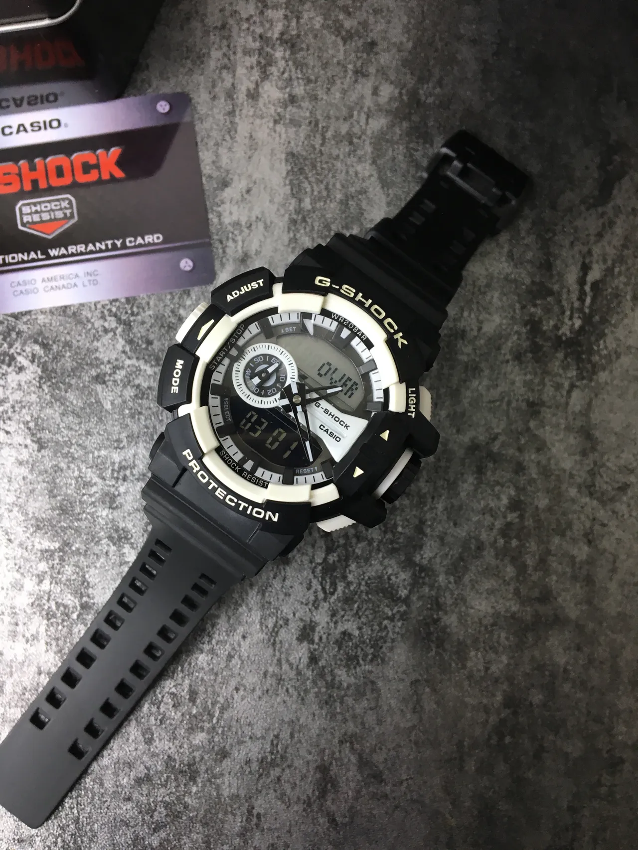 Casio Noir Blanc Hybride Analogique-Digital Bisel Protecteur Multicouche Montre 6