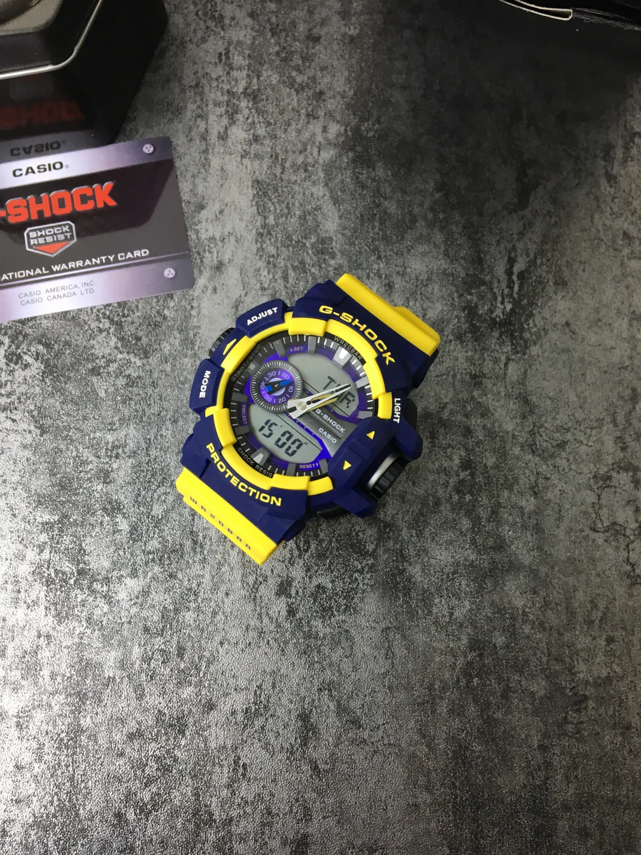 Casio G-Shock GA-100 أصفر وأزرق بحري ساعة رياضية 2