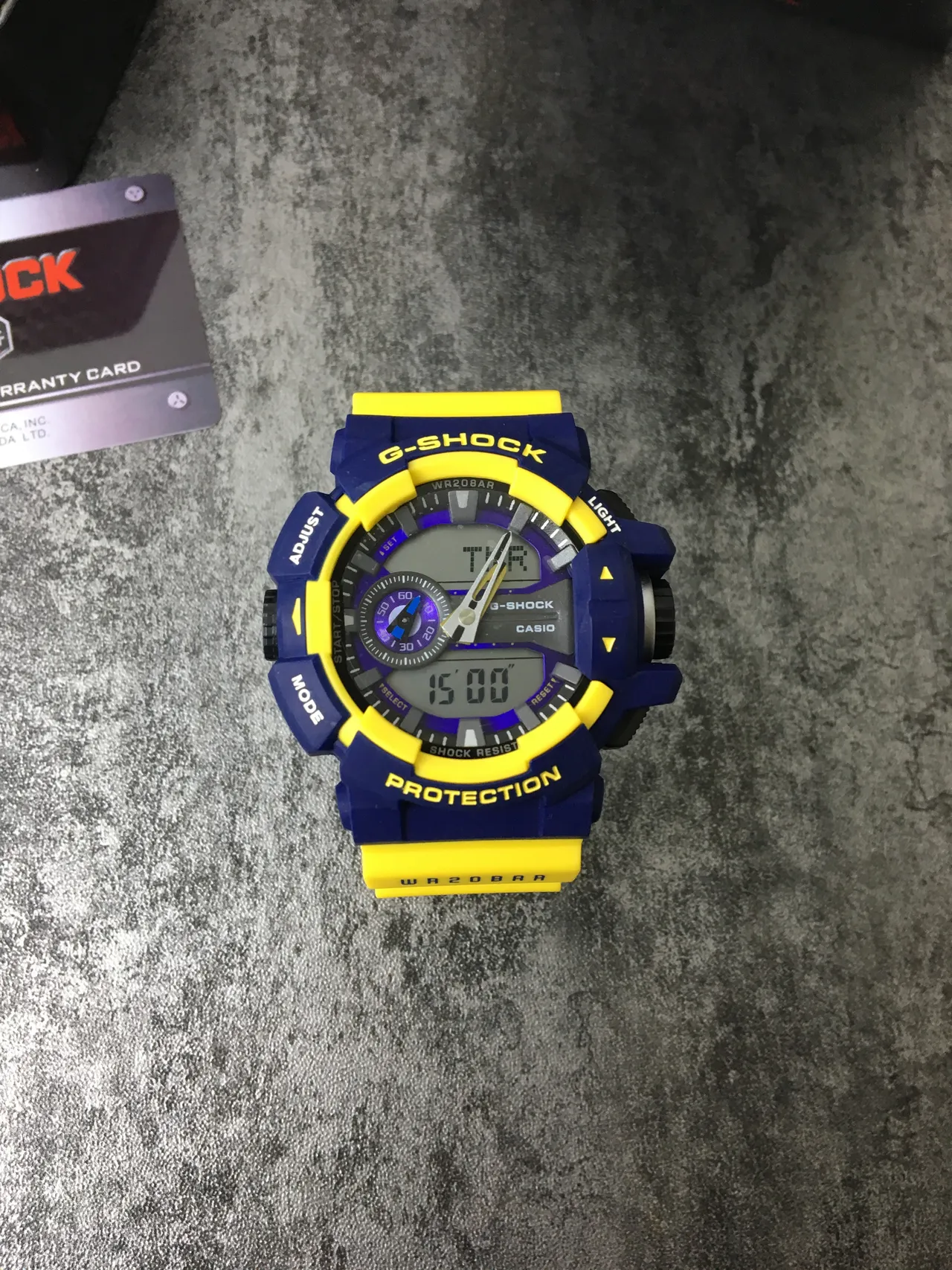 Casio G-Shock GA-100 أصفر وأزرق بحري ساعة رياضية 3