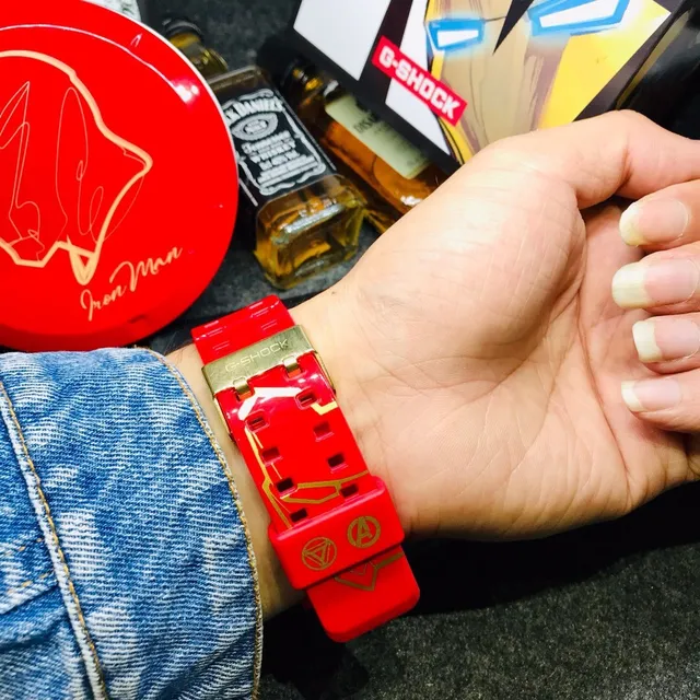 Casio G-Shock GA-110 ساعة رياضية حمراء وذهبية 2