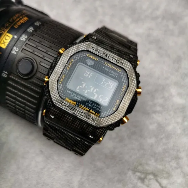 Casio G-Shock GA-2100 Noir et Or Titan Montre Sport 7