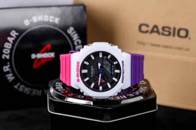 Casio G-Shock GA-2100 Montre sportive Blanc Rose Violet 2