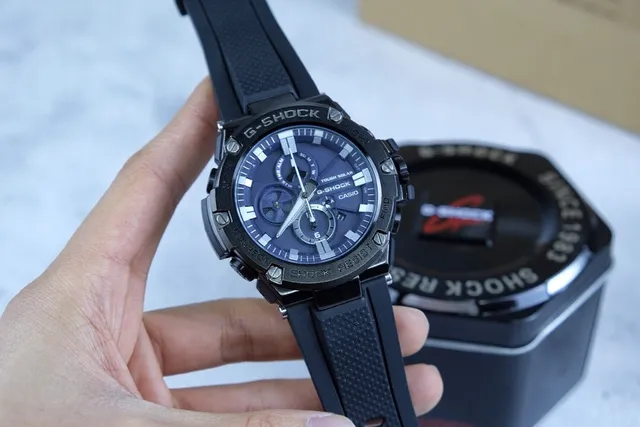 Casio G-Shock GST-B400 Cadran Bleu Résine Noire Montre Sport 6
