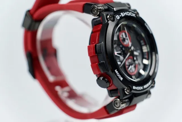 Casio G-Shock MR-G Relógio cronógrafo preto e vermelho esportivo 3