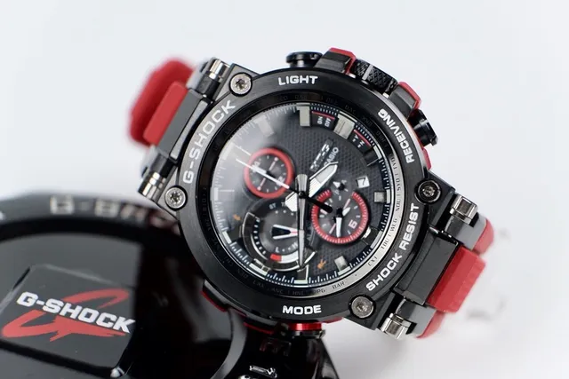 Casio G-Shock MR-G Relógio cronógrafo preto e vermelho esportivo 4