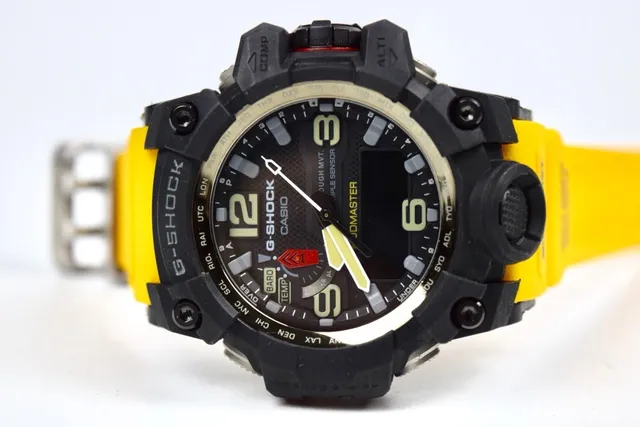 Casio G-Shock Mudmaster Black and Yellow Sports Watch 3
